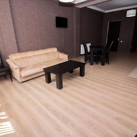 Tbili House Hotel Tbilisi Buitenkant foto