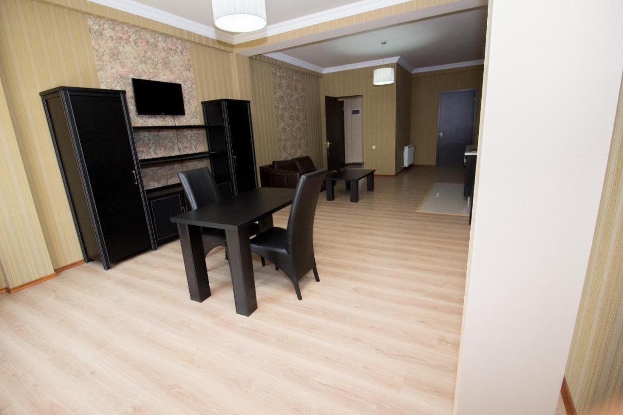 Tbili House Hotel Tbilisi Buitenkant foto