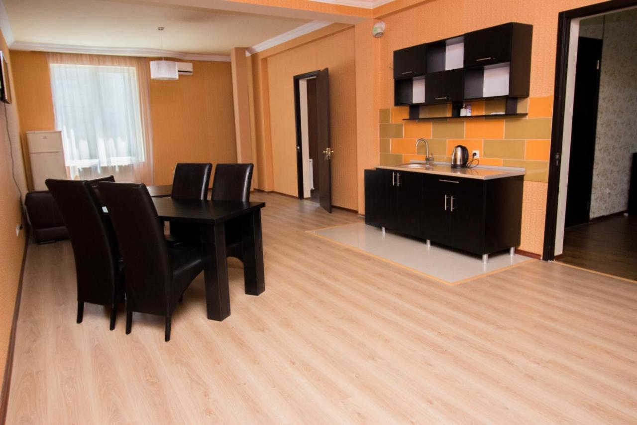 Tbili House Hotel Tbilisi Buitenkant foto