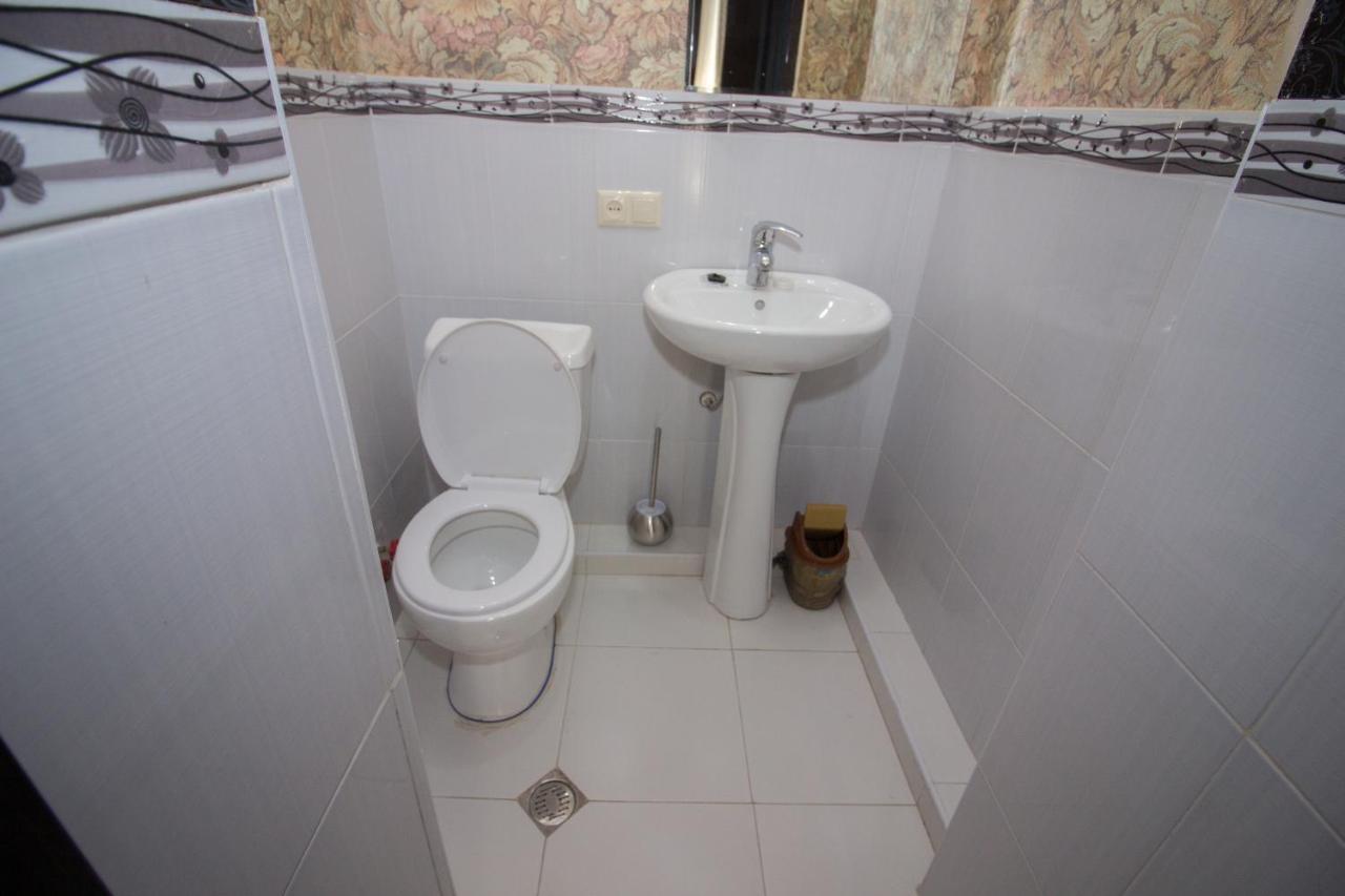 Tbili House Hotel Tbilisi Buitenkant foto