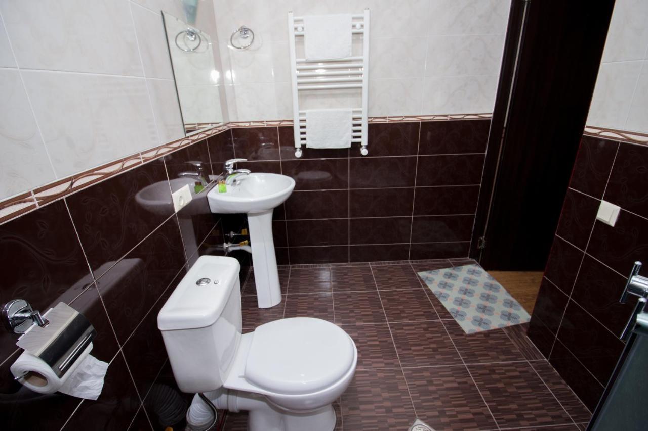 Tbili House Hotel Tbilisi Buitenkant foto