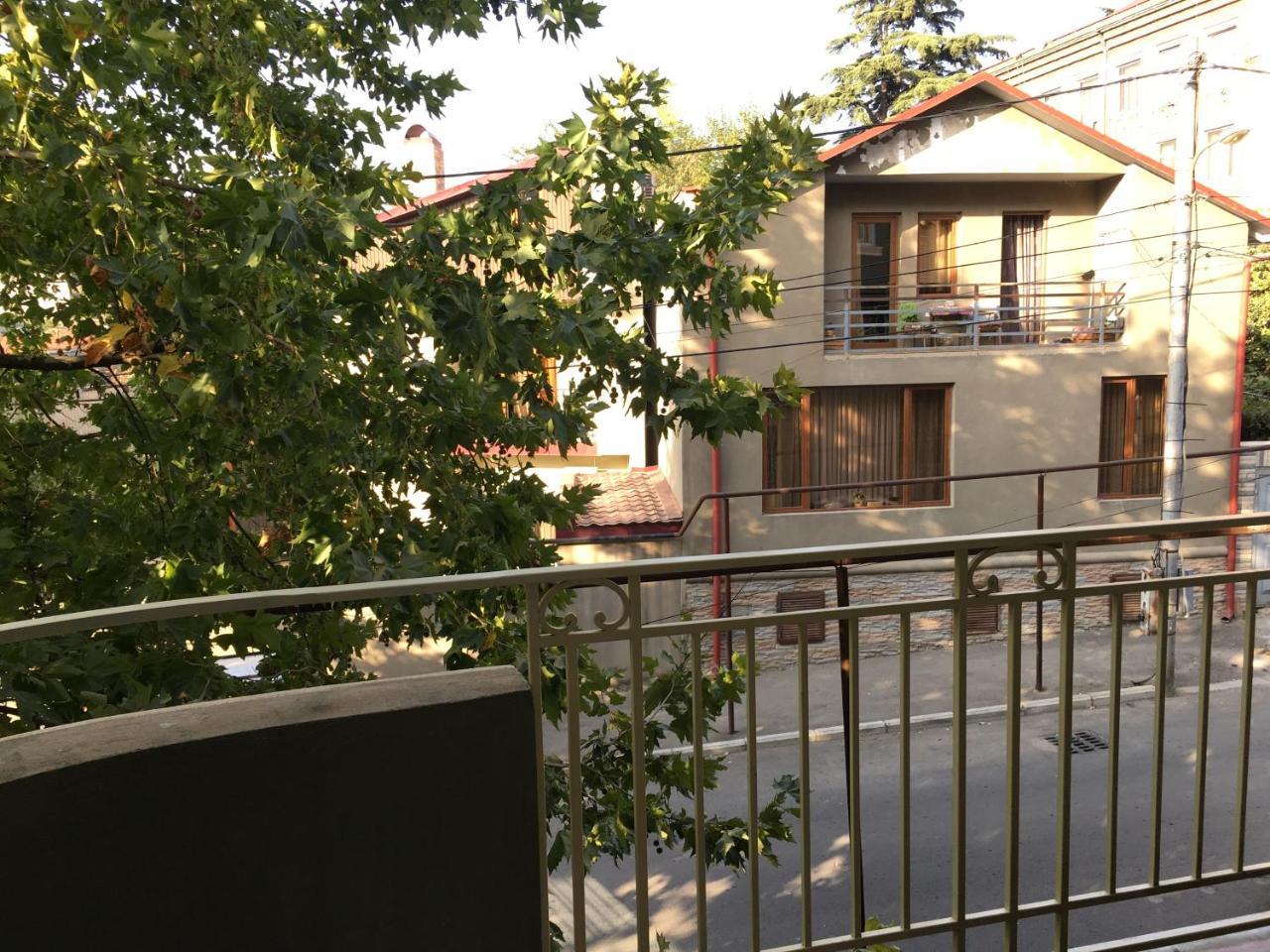 Tbili House Hotel Tbilisi Buitenkant foto