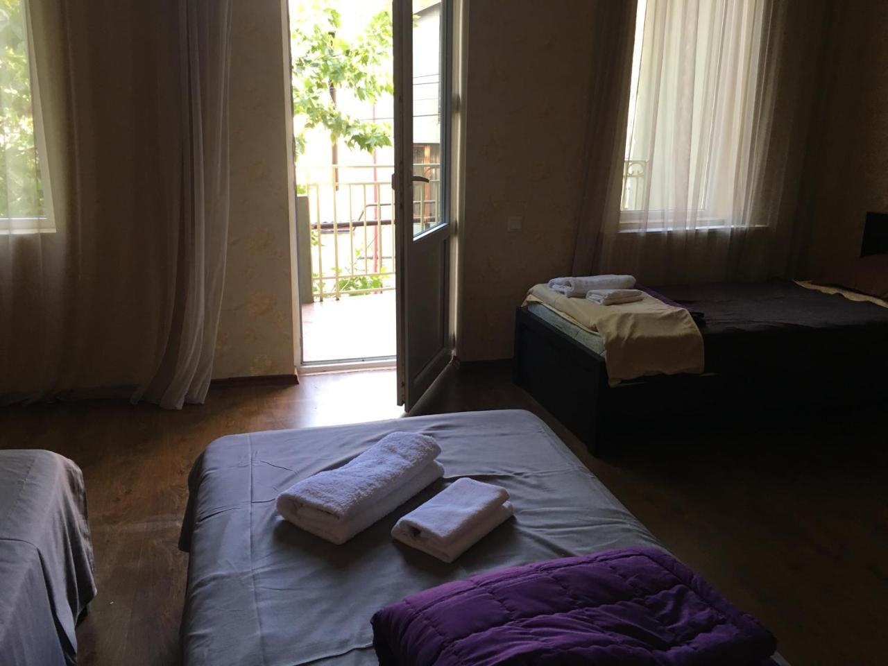 Tbili House Hotel Tbilisi Buitenkant foto