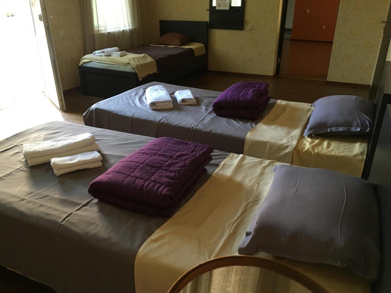 Tbili House Hotel Tbilisi Buitenkant foto